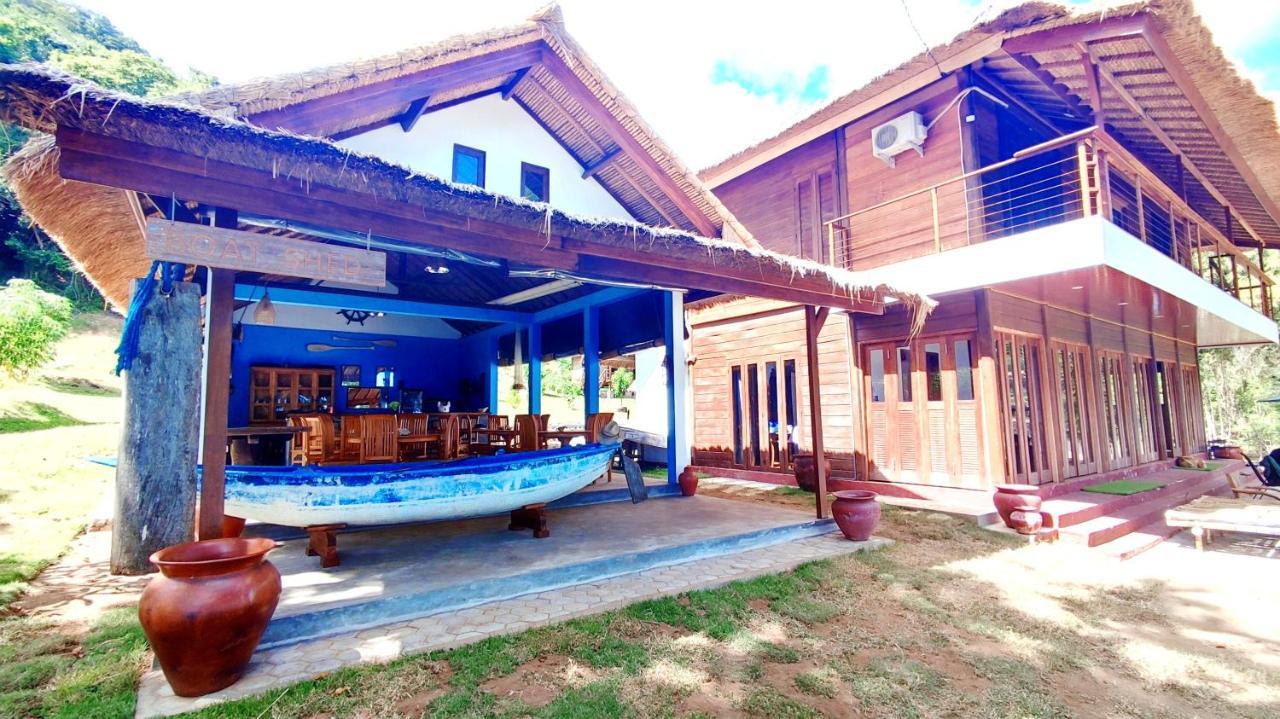 Khabita Beach Resort Lembar  Ngoại thất bức ảnh