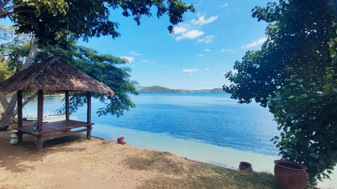 Khabita Beach Resort Lembar  Ngoại thất bức ảnh