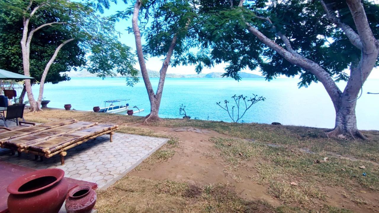 Khabita Beach Resort Lembar  Ngoại thất bức ảnh