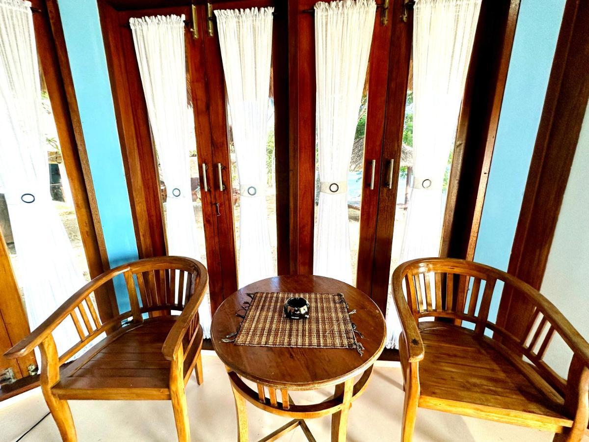 Khabita Beach Resort Lembar  Ngoại thất bức ảnh