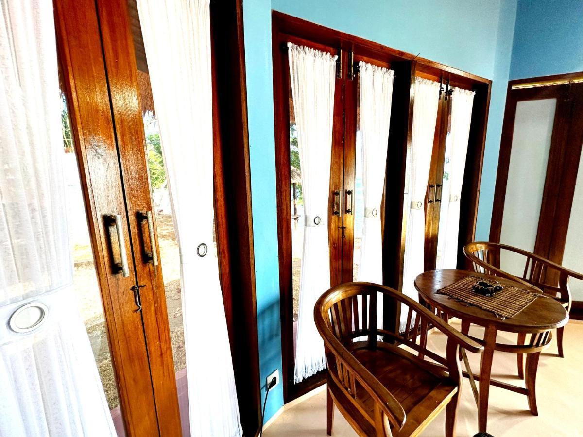 Khabita Beach Resort Lembar  Ngoại thất bức ảnh