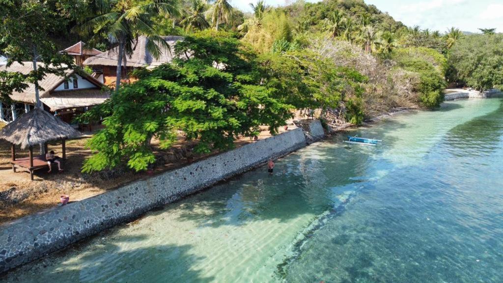 Khabita Beach Resort Lembar  Ngoại thất bức ảnh